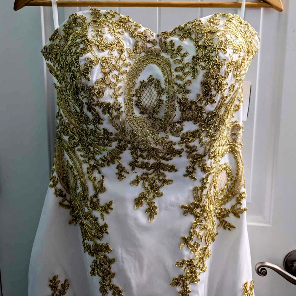 Gorgeous White & gold applique strapless corset back wedding/prom dress